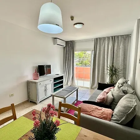 Sunny Apartment & Heated Pool Los Cristianos  Exterior foto